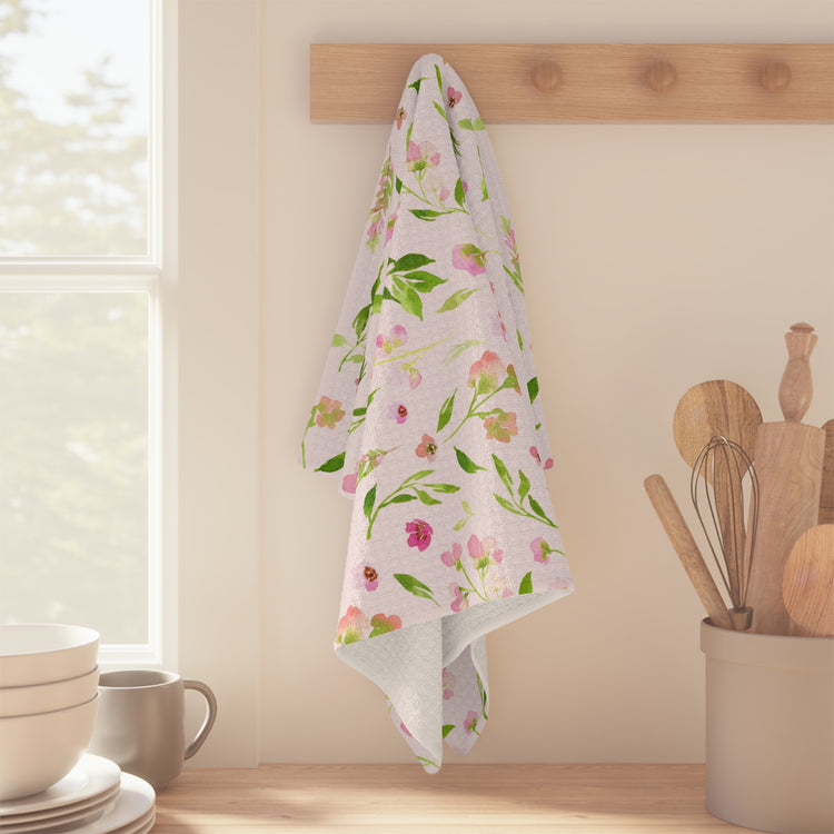dainty florals: pink tea towel 🛍️