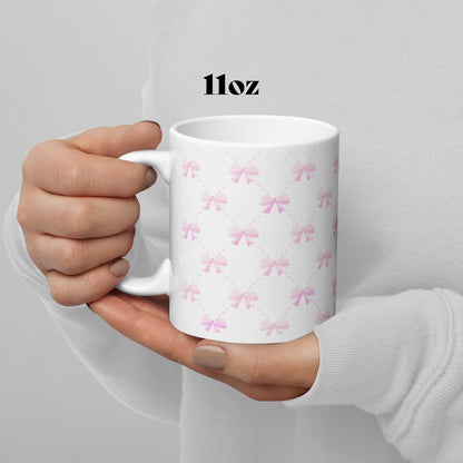 white mug with pink bow quilted pattern 🛍️